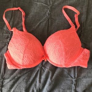 Victoria’s Secret push up bra
